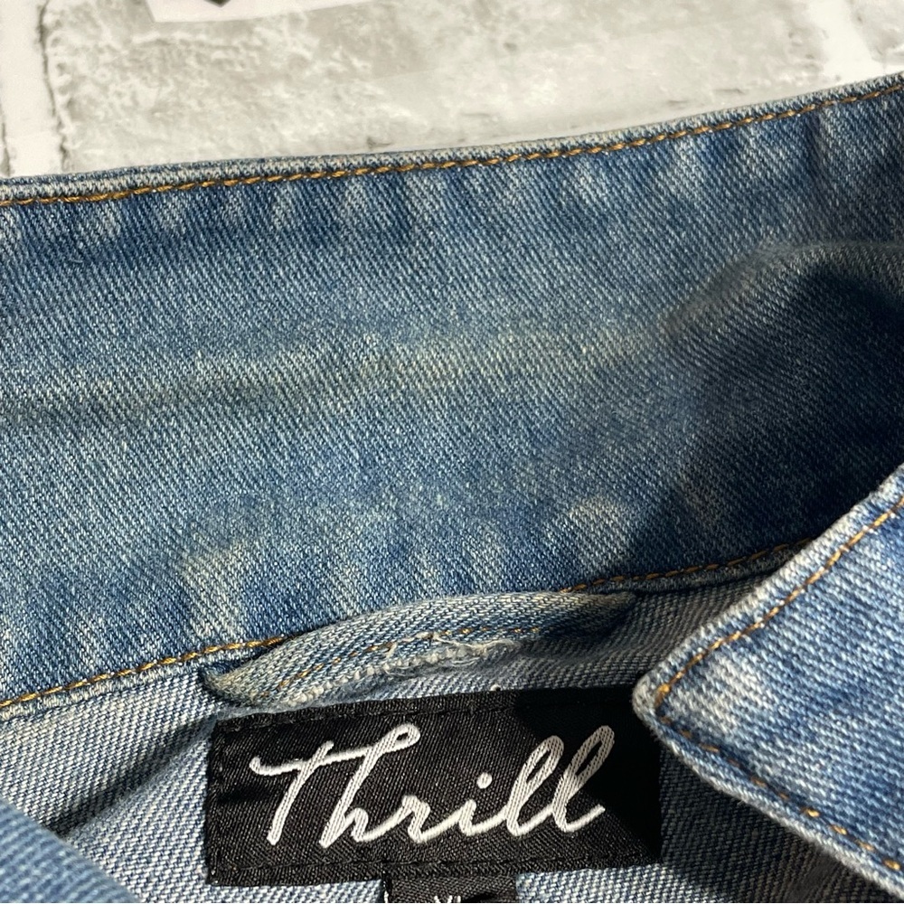 Thrill Jean Jacket with custom Red Floral & snake patches. Size XL. Distressed - Picture 15 of 15